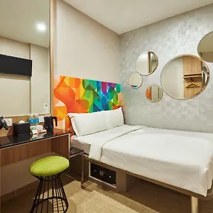 Ibis Budget Clarke Quay Hotel